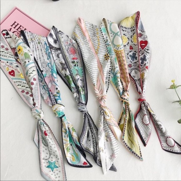 Accessories - Pair of Twilly scarves wraps